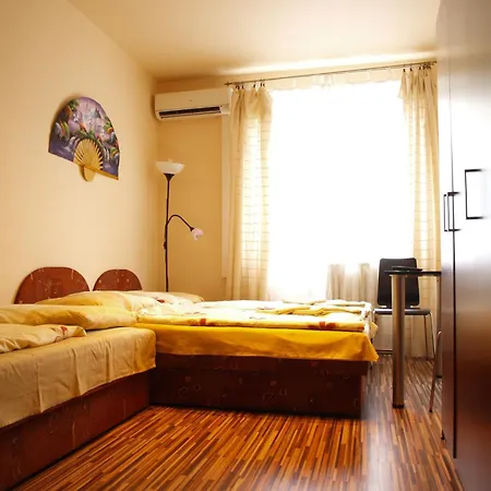 Center House בודפשט