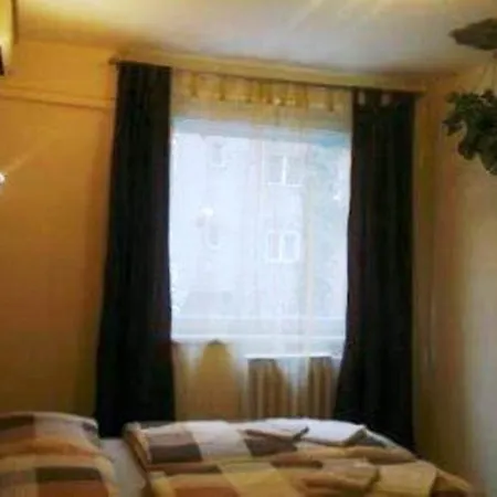 Center House דירה בודפשט