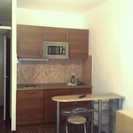 דירה Center House